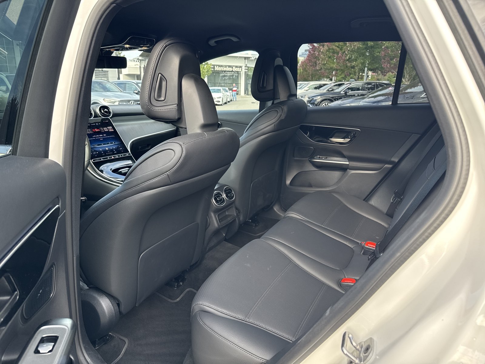 Certified 2026 Mercedes-Benz GLC 300 4MATIC image 17
