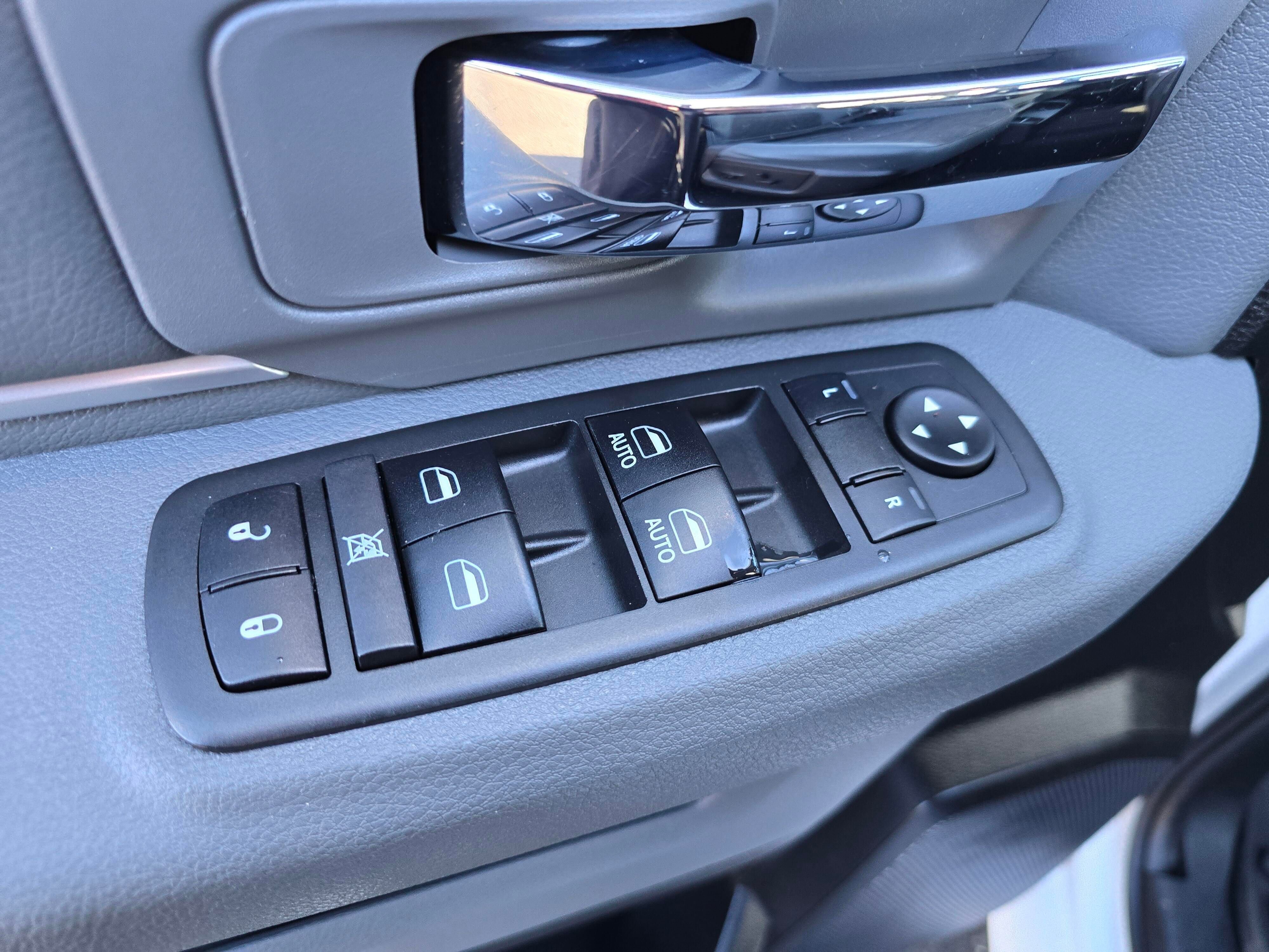 Used 2018 RAM 1500 Big Horn image 27