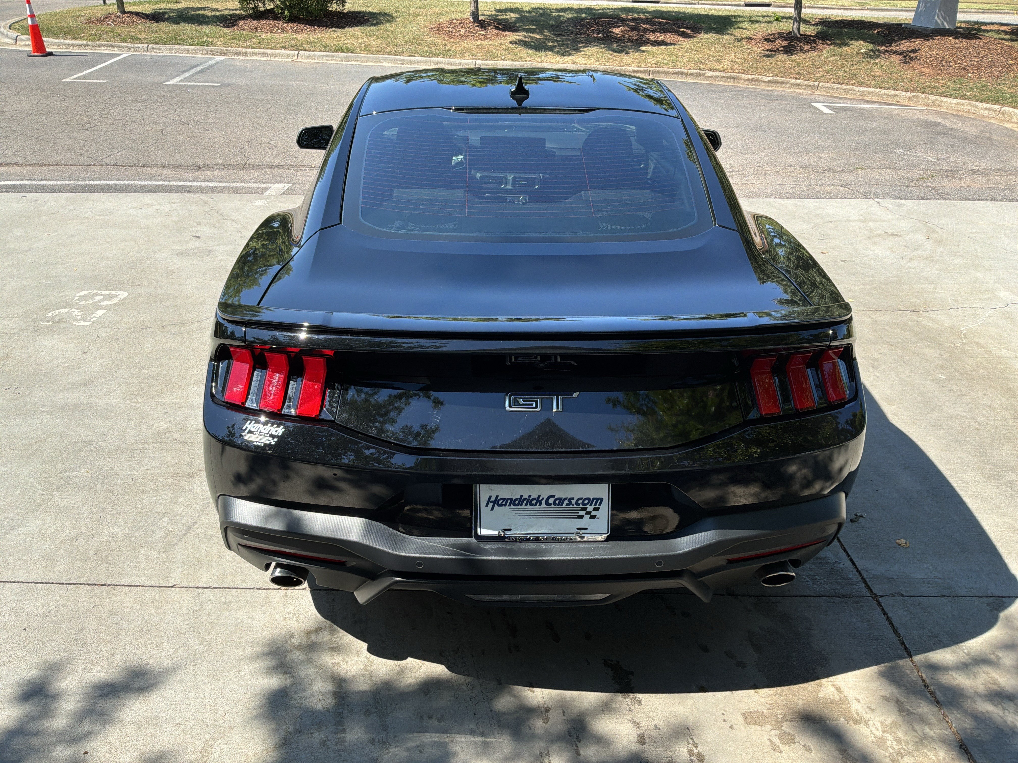 Used 2025 Ford Mustang GT RWD image 9