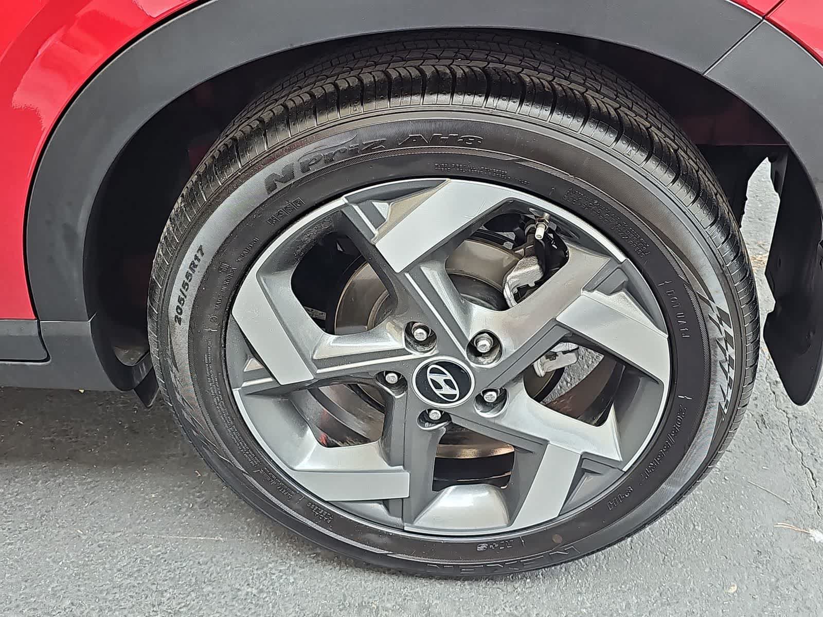 Used 2022 Hyundai Venue SEL FWD image 12