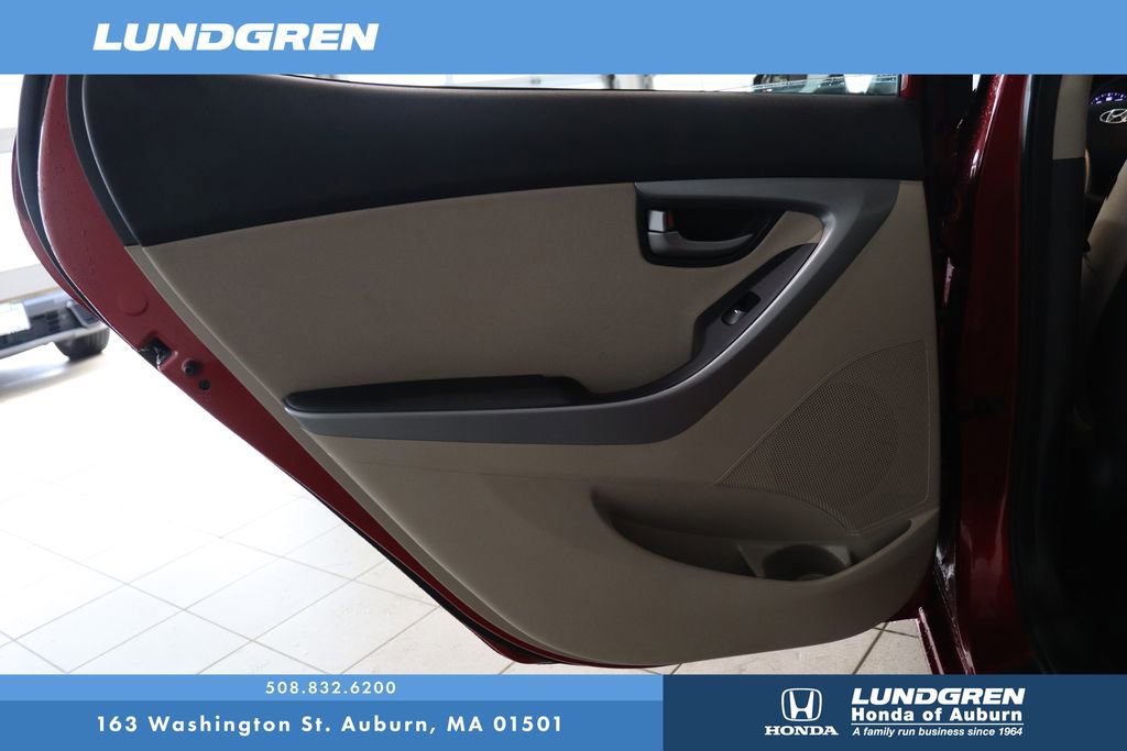 Used 2016 Hyundai Elantra SE w/ Option Group 02 FWD image 12