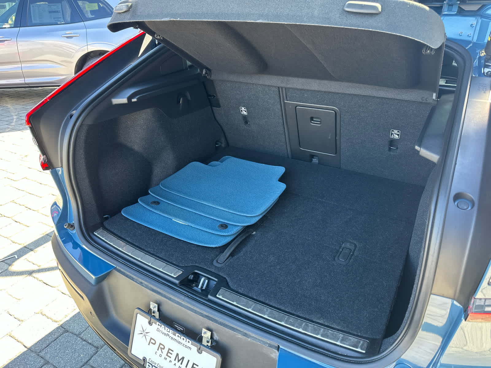 Used 2023 Volvo C40 P8 Recharge Plus image 29