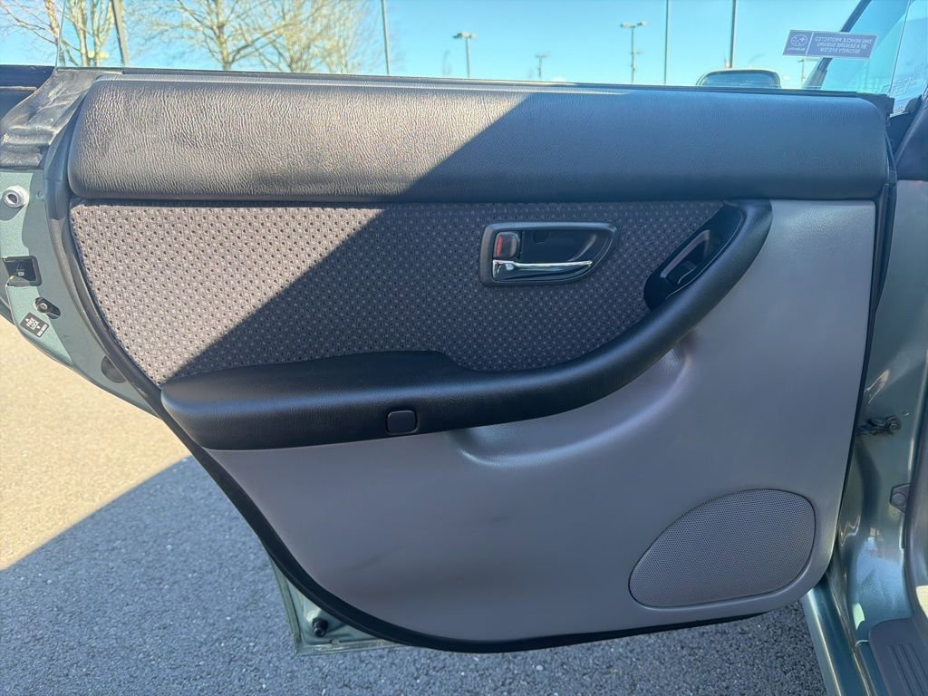 Used 2003 Subaru Legacy L image 16