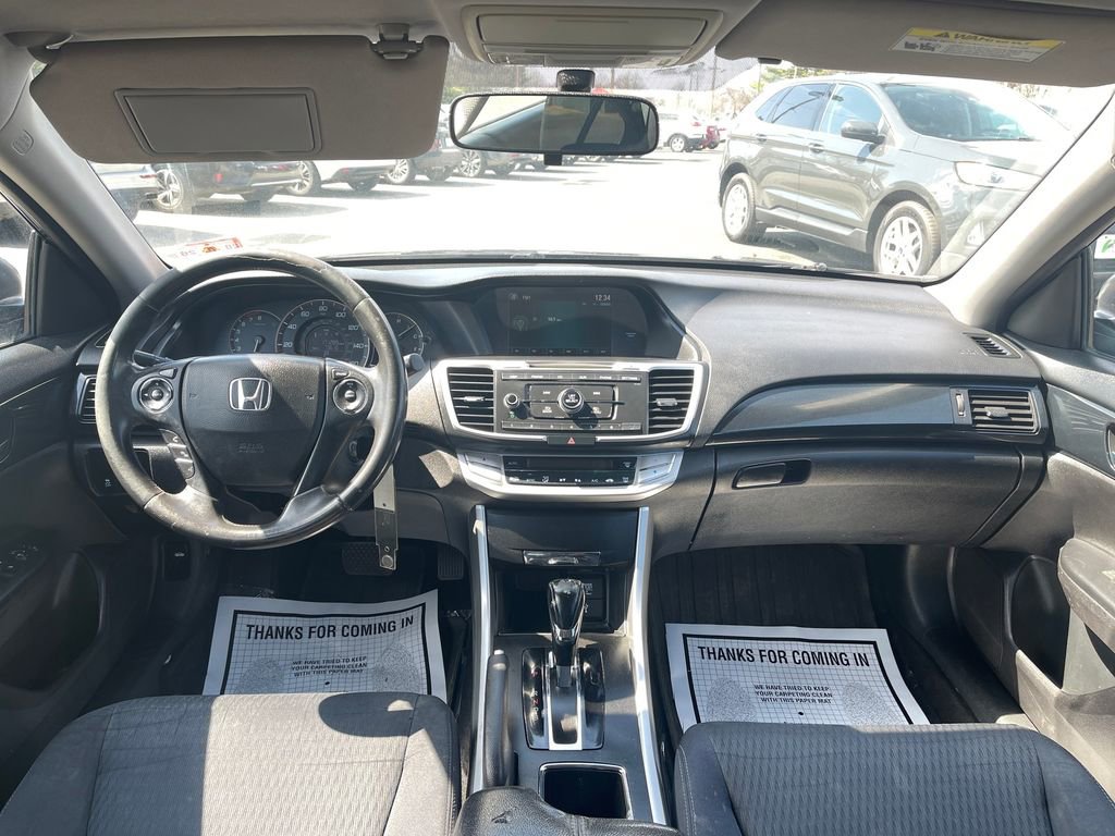 Used 2015 Honda Accord Sport image 18