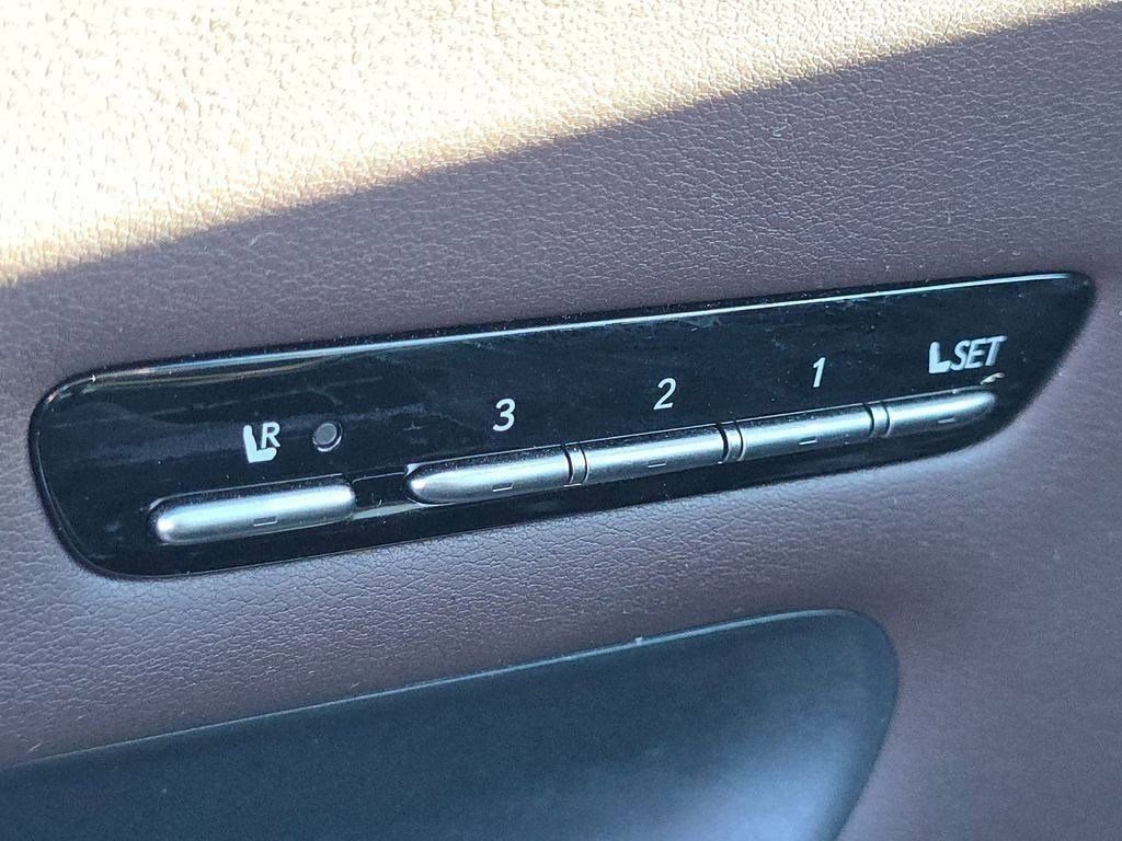 Used 2018 Lexus LS 500 500 Base w/ Interior Upgrade Package image 15