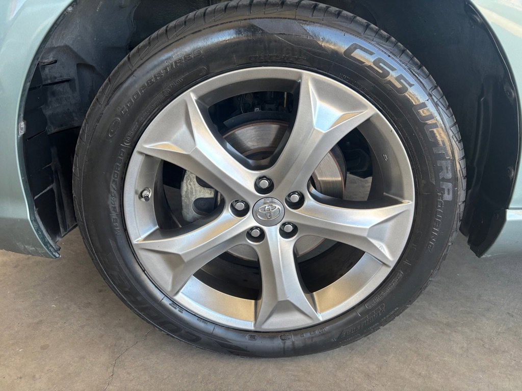 Used 2011 Toyota Venza w/ Leather Pkg FWD image 60