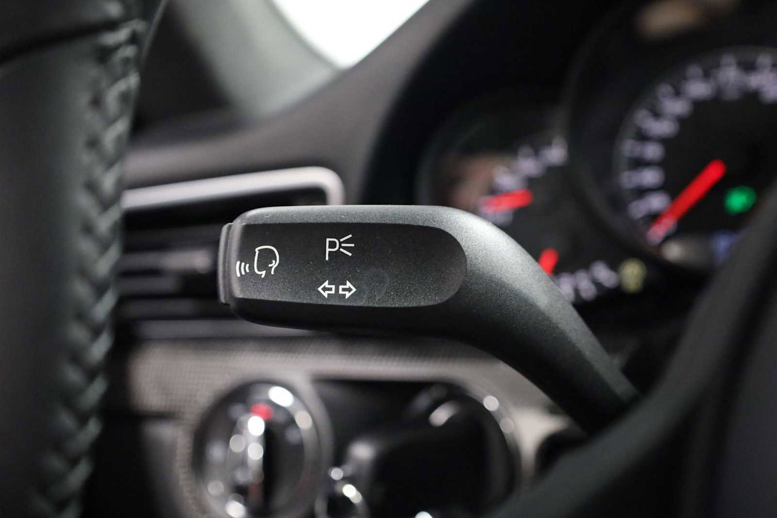 Used 2019 Porsche 911 Turbo image 29