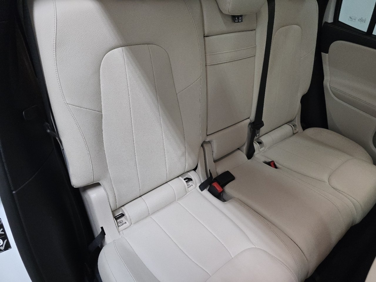 Used 2022 Mercedes-Benz GLB 250 4MATIC image 21