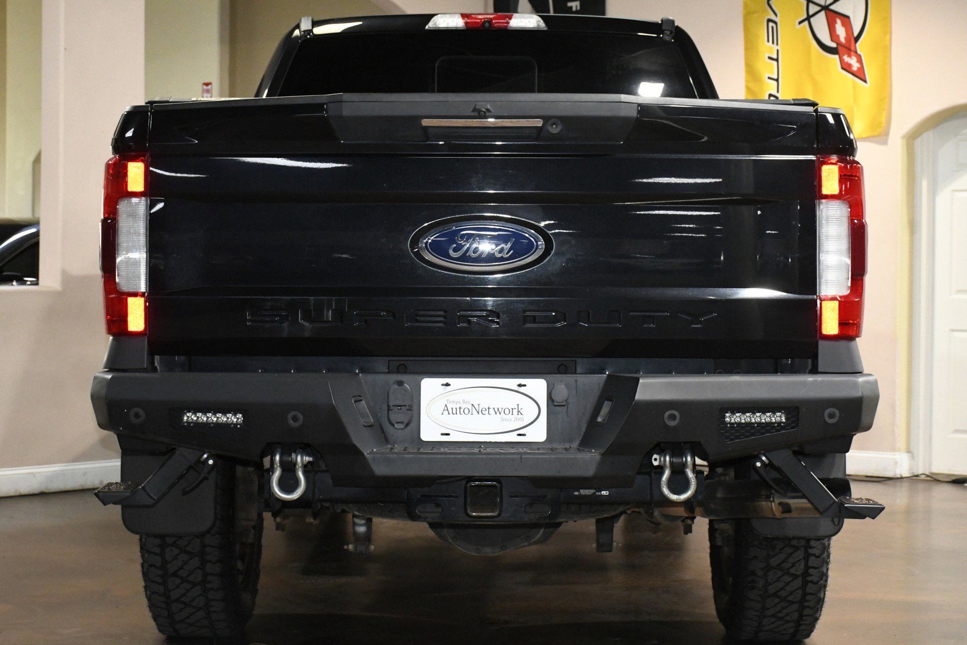 Used 2019 Ford F250 Lariat w/ Lariat Ultimate Package image 2