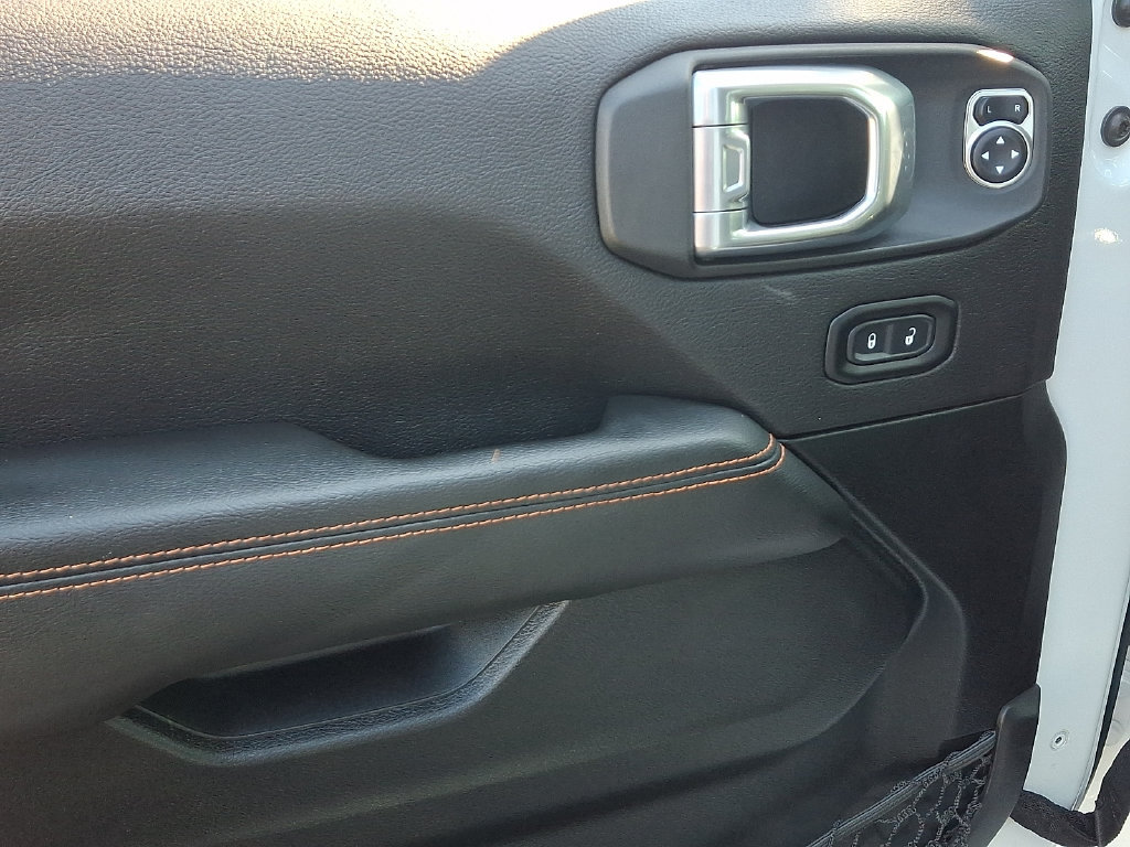 Used 2021 Jeep Gladiator Mojave AWD/4WD image 12