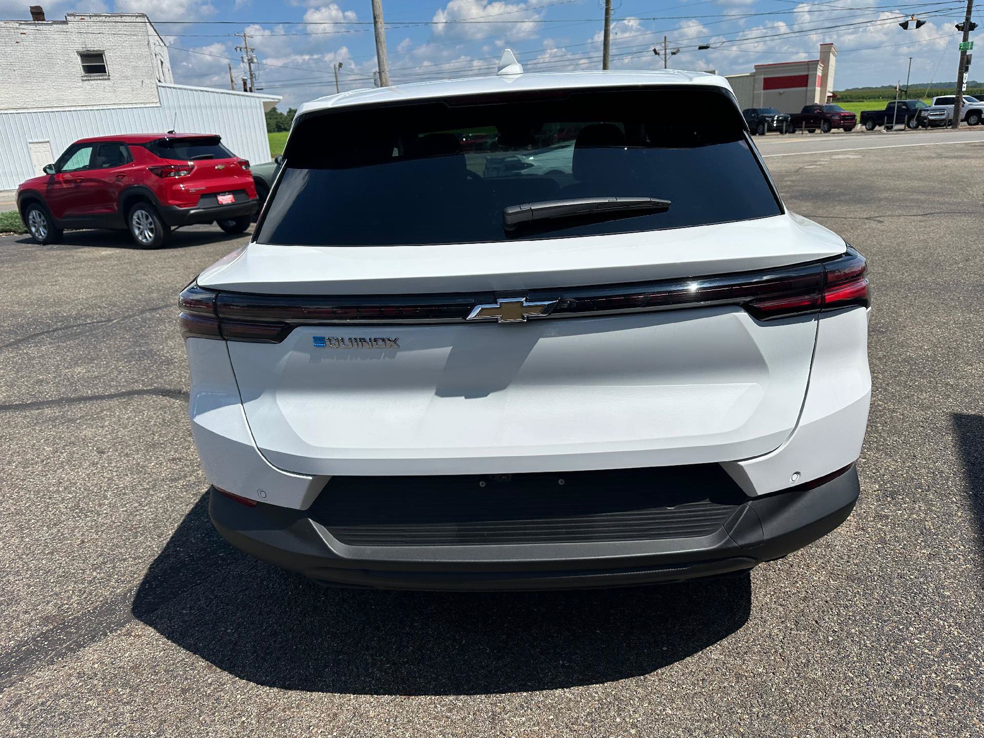 New 2026 Chevrolet Equinox EV LT w/ Comfort Package FWD image 4
