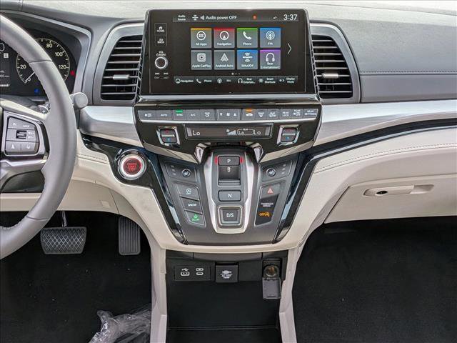 New 2026 Honda Odyssey Touring image 11