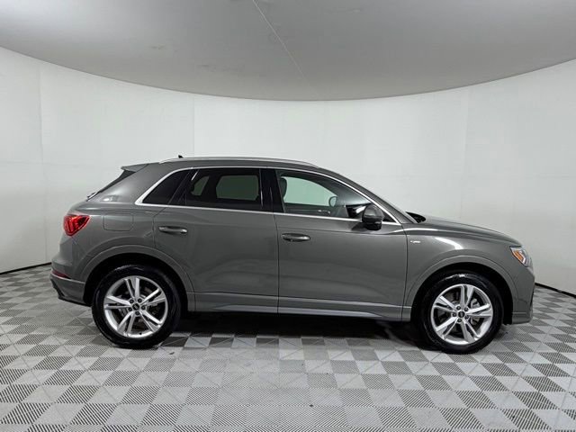 Used 2023 Audi Q3 2.0T Premium Plus AWD/4WD image 8