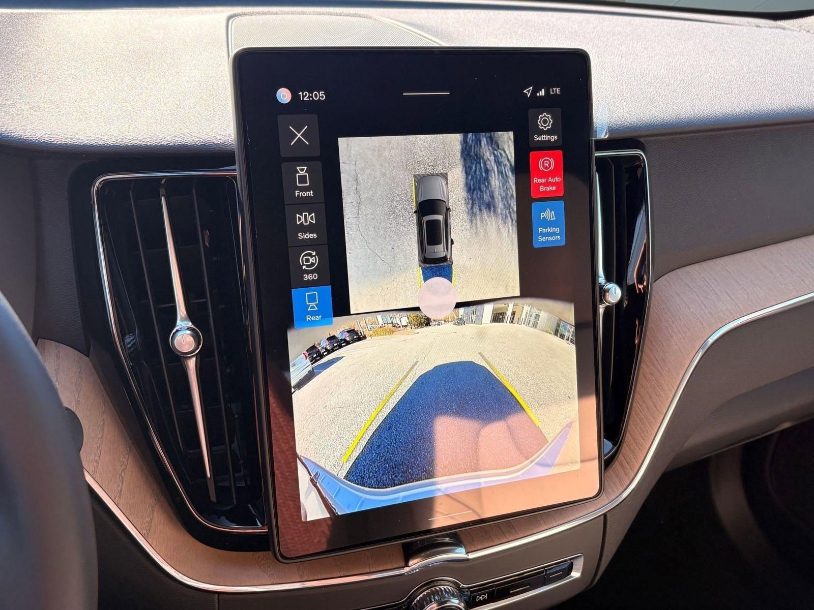 New 2026 Volvo XC60 B5 Plus w/ Climate Package image 30