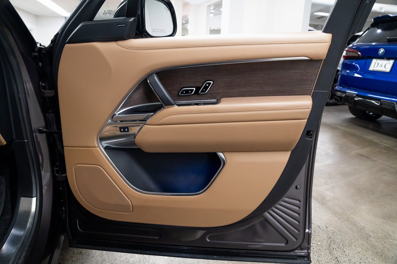 Used 2023 Land Rover Range Rover SE image 23