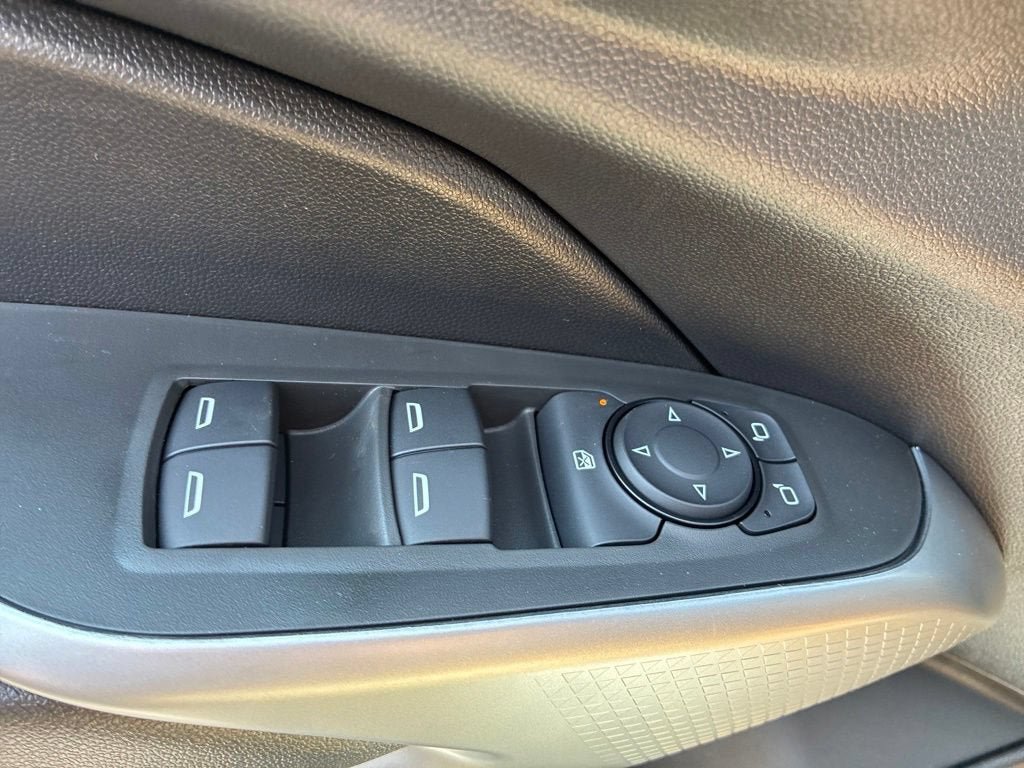 New 2026 Chevrolet Trax LS w/ LS Convenience Package FWD image 21