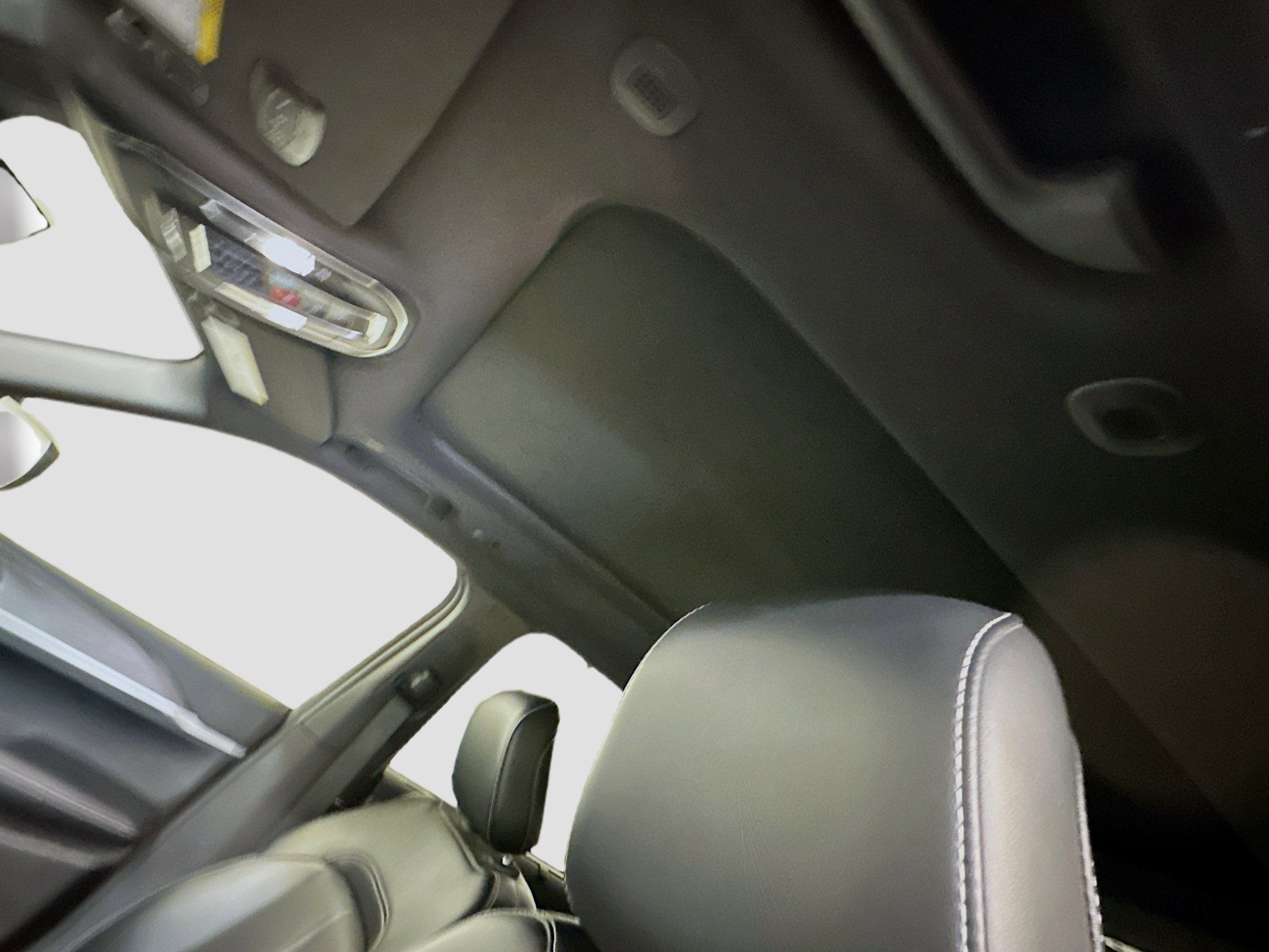 Used 2024 Jeep Grand Cherokee L Limited w/ Luxury Tech Group II image 27