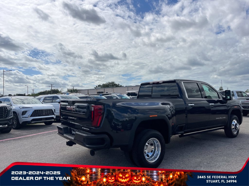 New 2026 GMC Sierra 3500 Denali w/ Denali Reserve Package AWD/4WD image 5