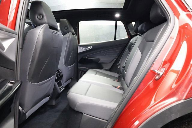 Used 2023 Volkswagen ID.4 Pro S image 22