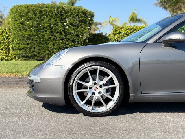Used 2014 Porsche 911 Carrera image 2