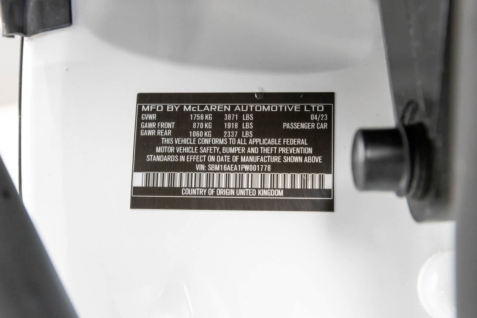 Used 2023 McLaren Artura RWD image 16