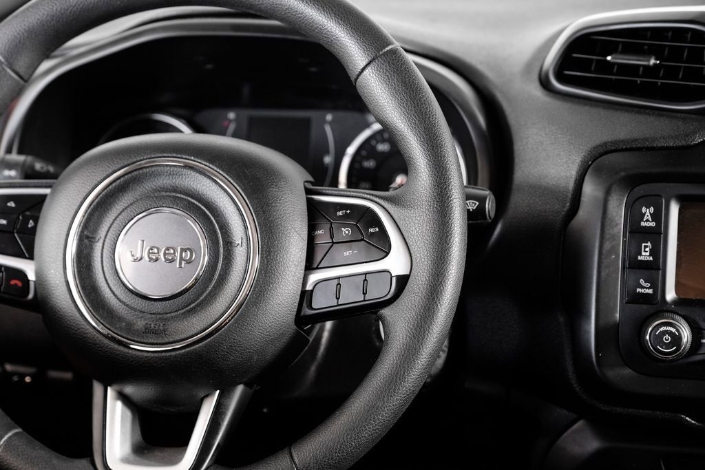 Used 2018 Jeep Renegade Sport w/ Power & Air Group image 14