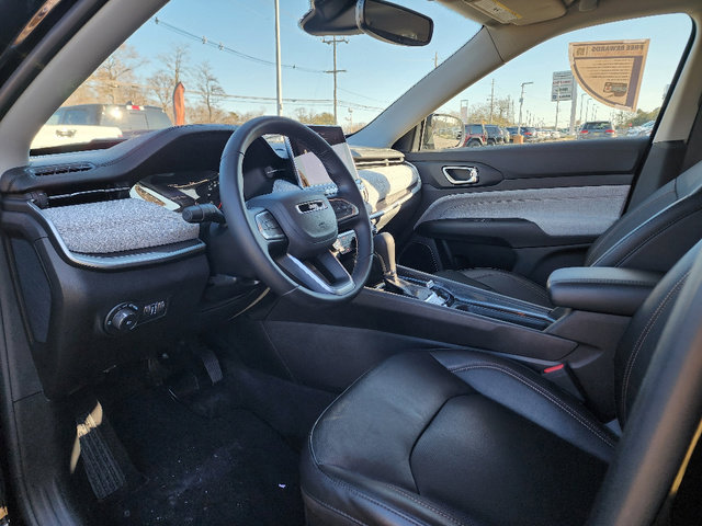 Certified 2022 Jeep Compass Latitude w/ Sun and Sound Group image 33