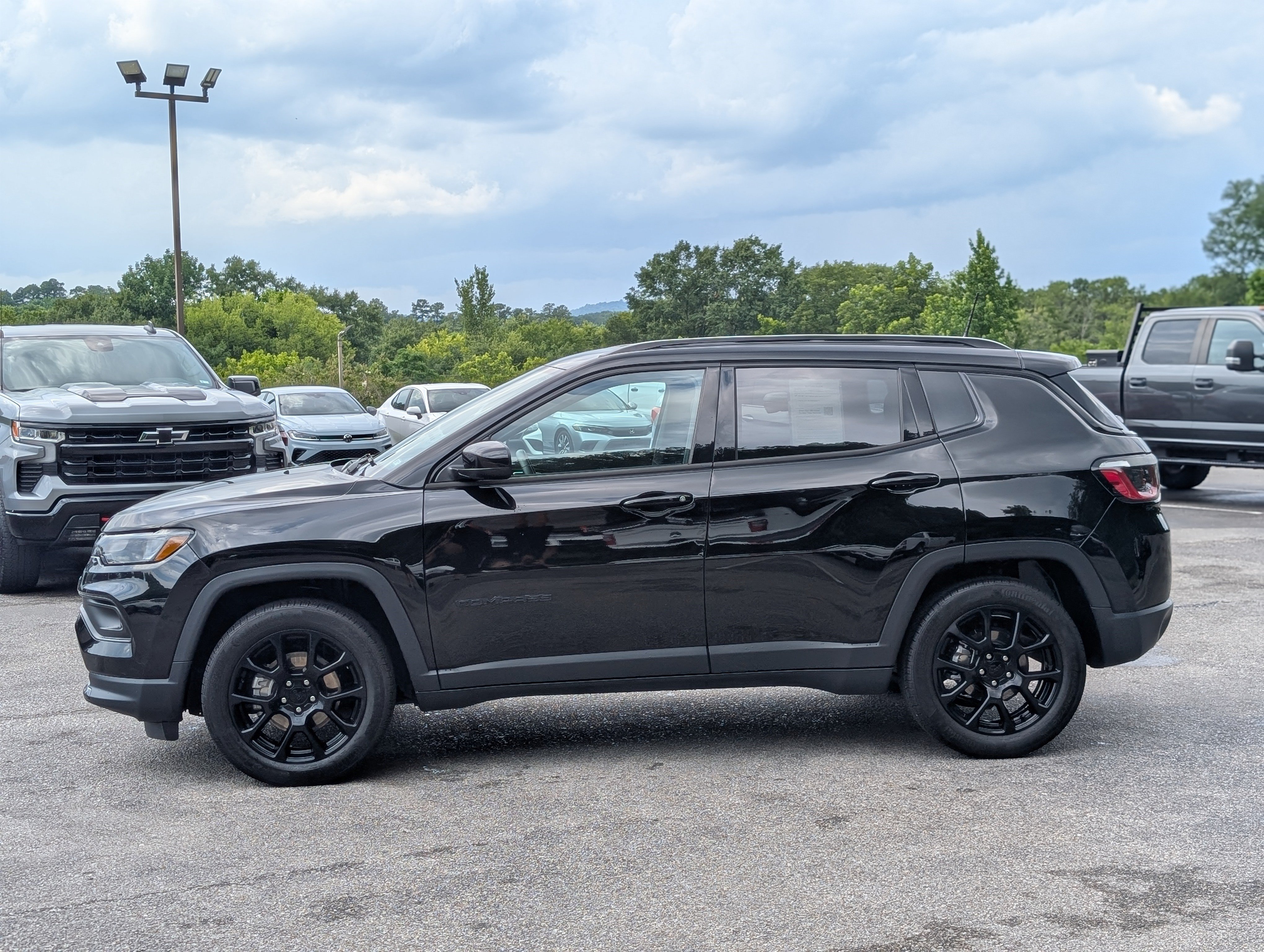 Used 2022 Jeep Compass Latitude w/ Convenience Group FWD image 6