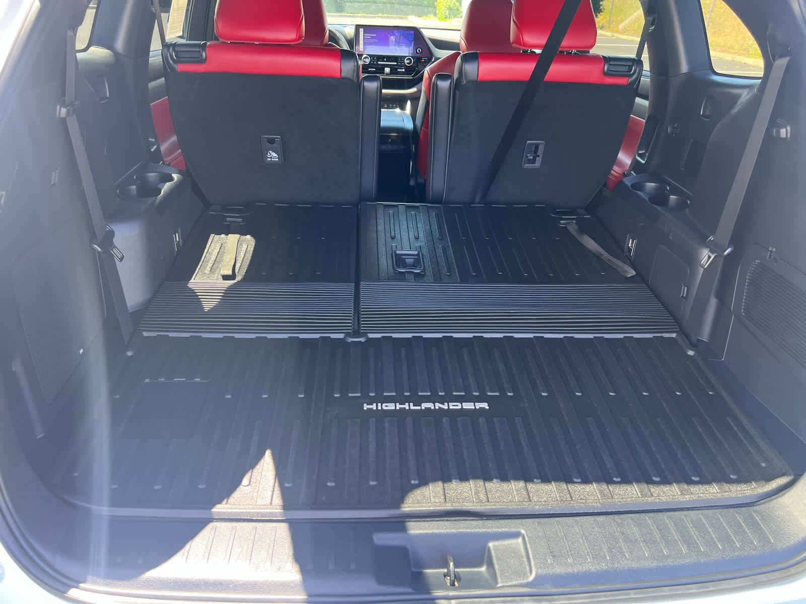 Used 2023 Toyota Highlander XSE FWD image 10