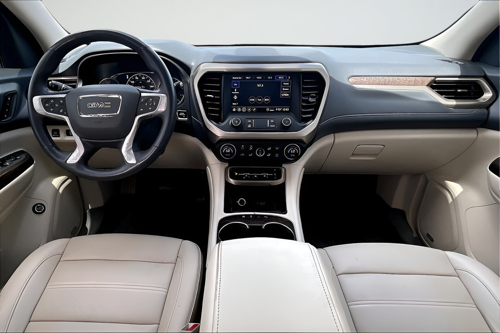 Used 2020 GMC Acadia Denali w/ Technology Package FWD image 7