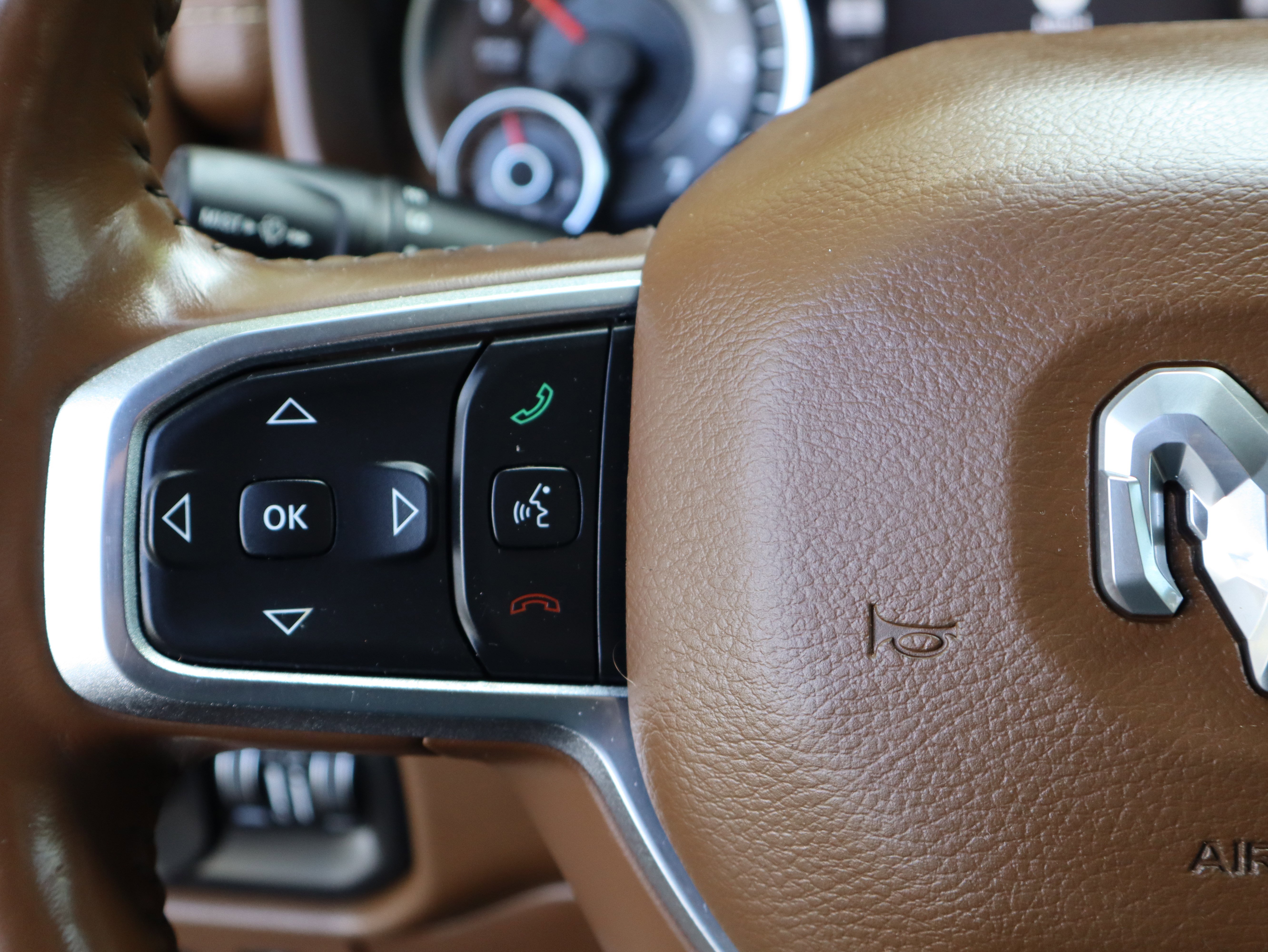 Used 2019 RAM 1500 Laramie image 26