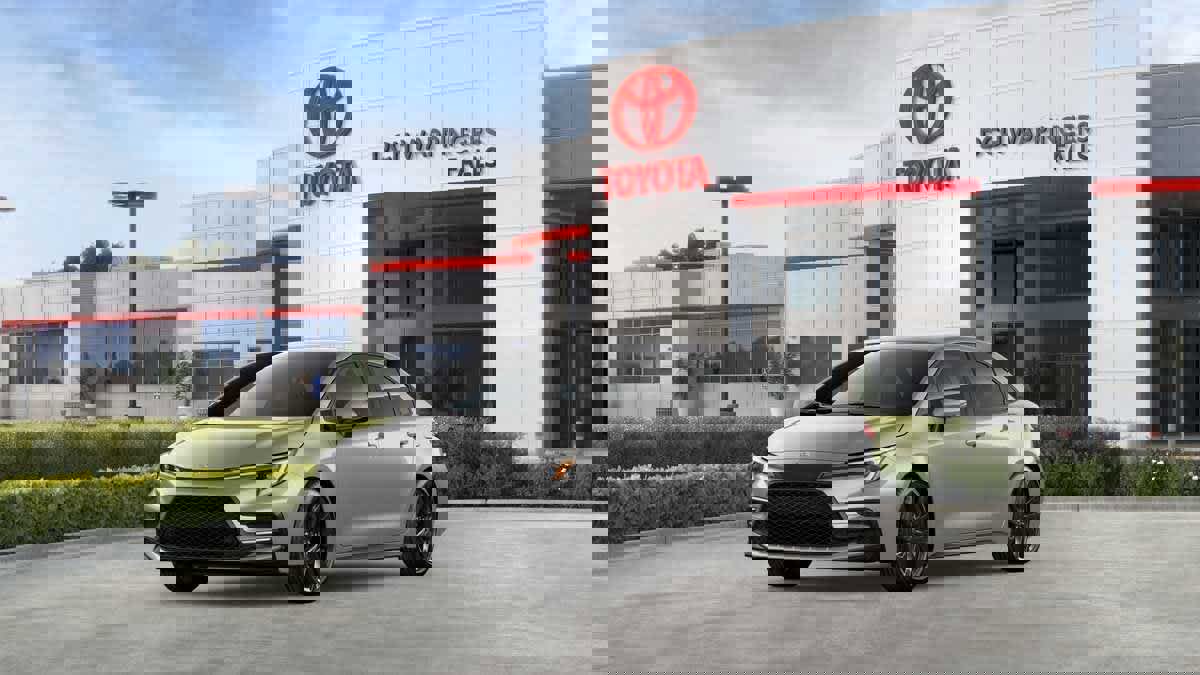 New 2026 Toyota Corolla SE FWD image 1