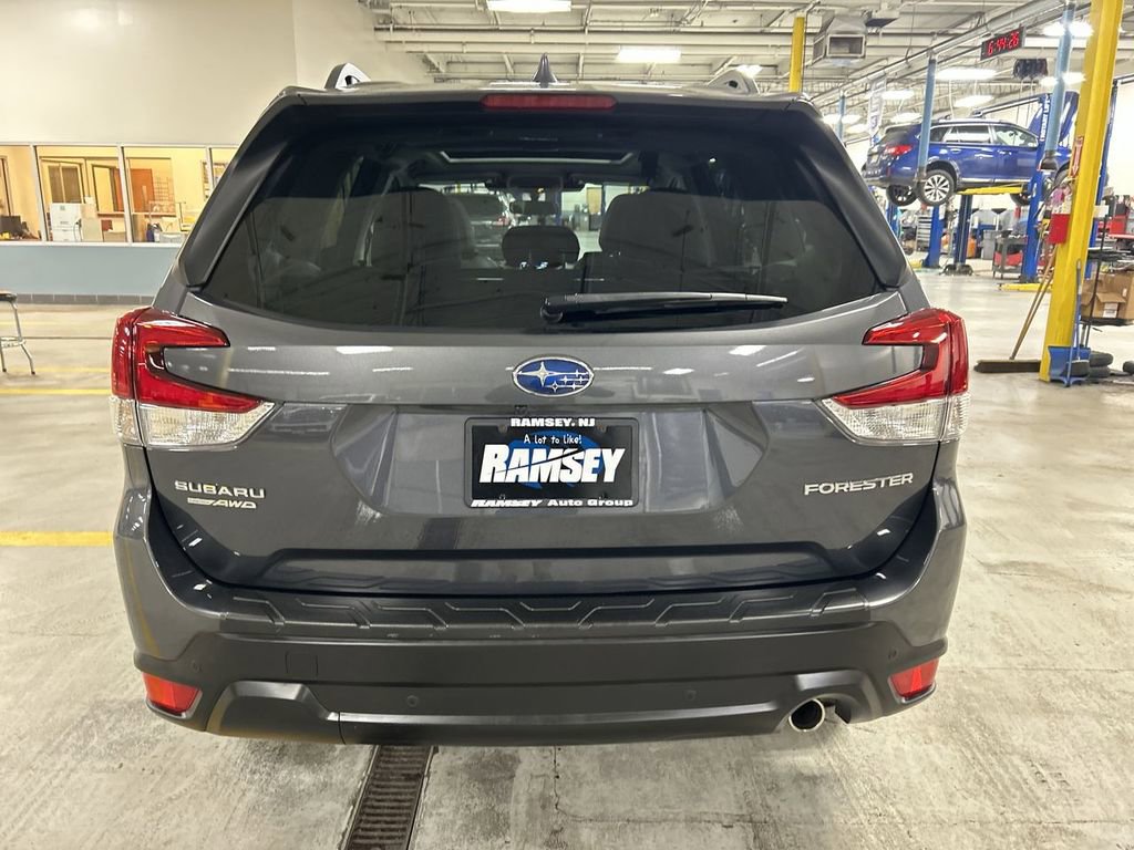 Certified 2023 Subaru Forester Limited image 26