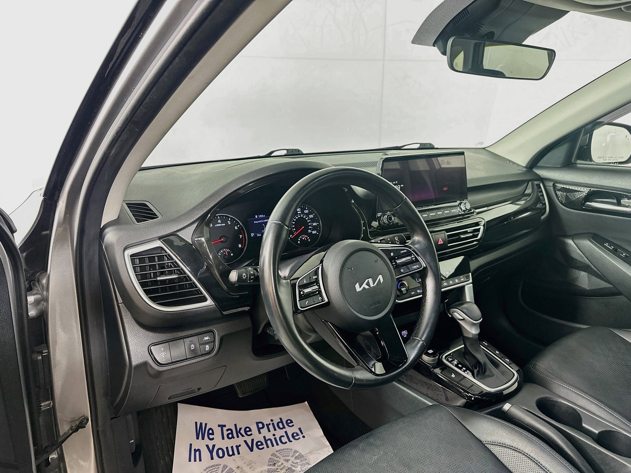 Used 2022 Kia Seltos EX AWD/4WD image 9