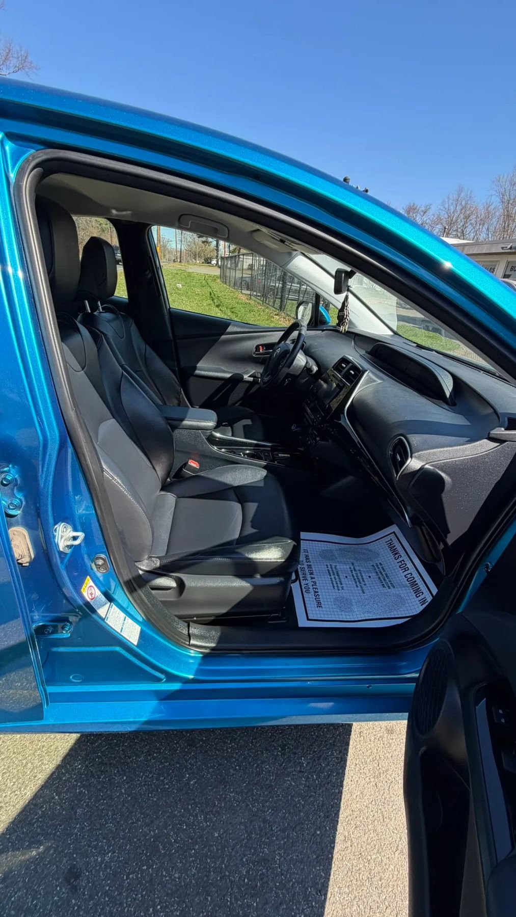 Used 2019 Toyota Prius XLE image 14