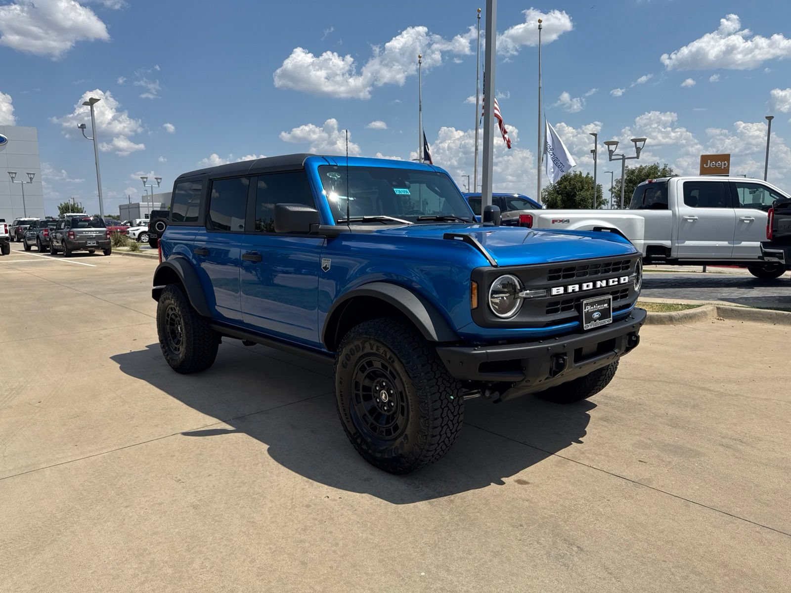New 2026 Ford Bronco Big Bend w/ Black Diamond Package AWD/4WD image 8