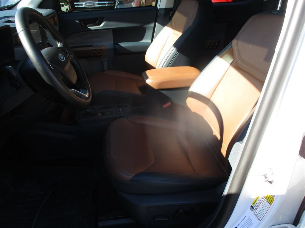 Used 2023 Ford Maverick Lariat w/ Equipment Group 500A Standard AWD/4WD image 8
