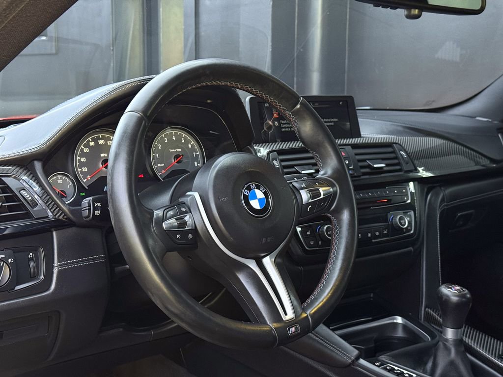 Used 2015 BMW M4 Coupe RWD image 14