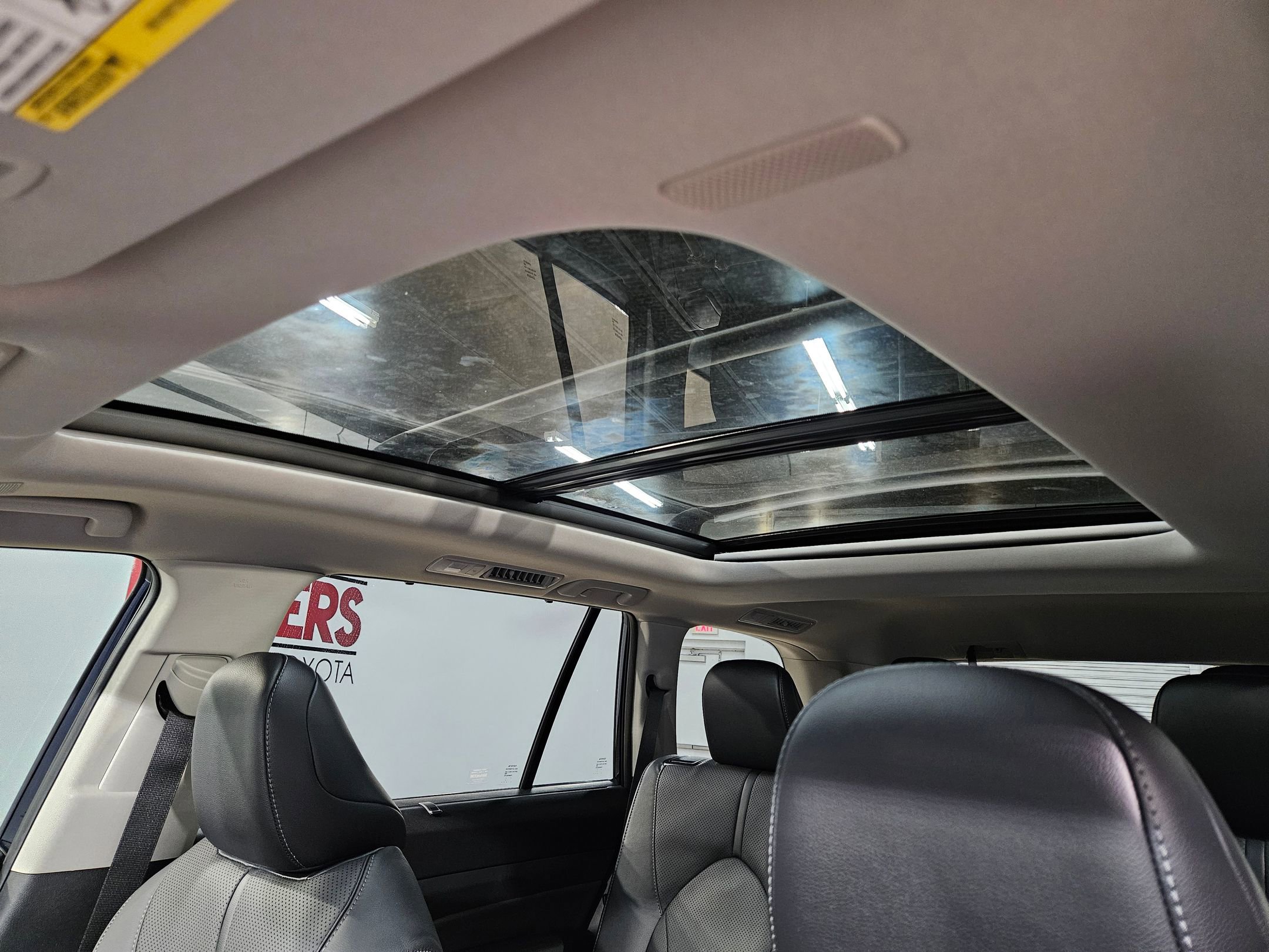 Certified 2025 Toyota Grand Highlander FWD image 25