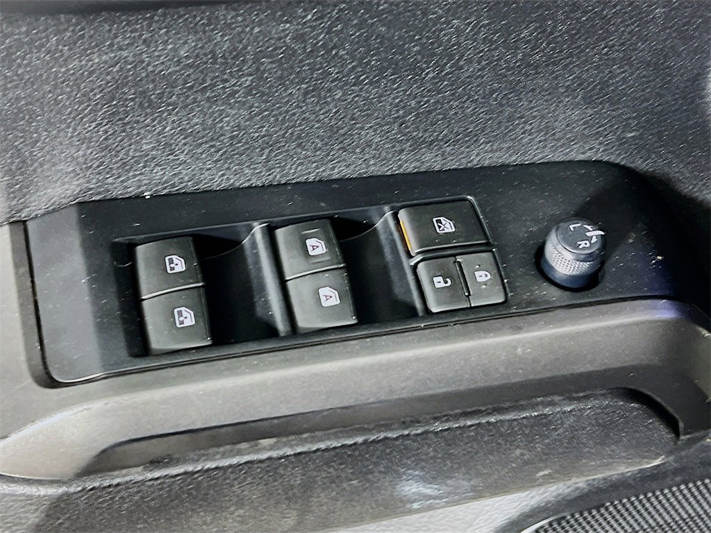 Certified 2022 Toyota Tacoma TRD Off-Road image 17