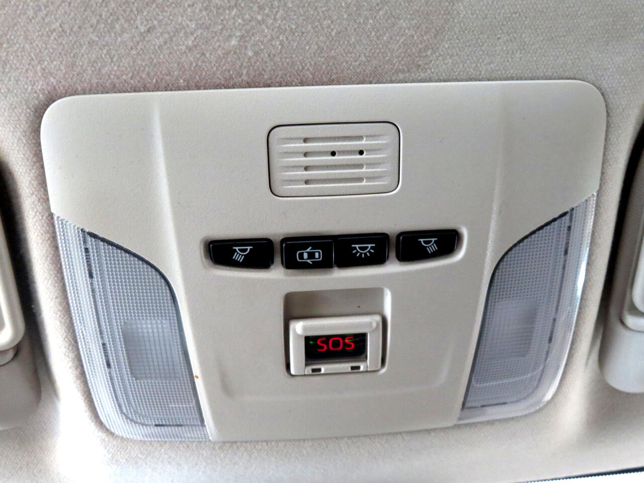 Used 2020 Toyota Corolla LE image 44