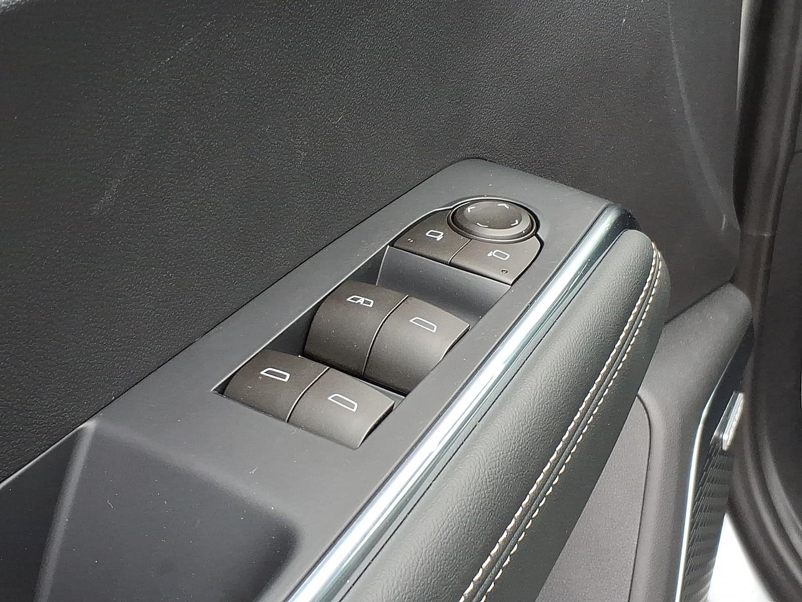 New 2027 GMC Acadia Elevation w/ Elevation Premium Package AWD/4WD image 15