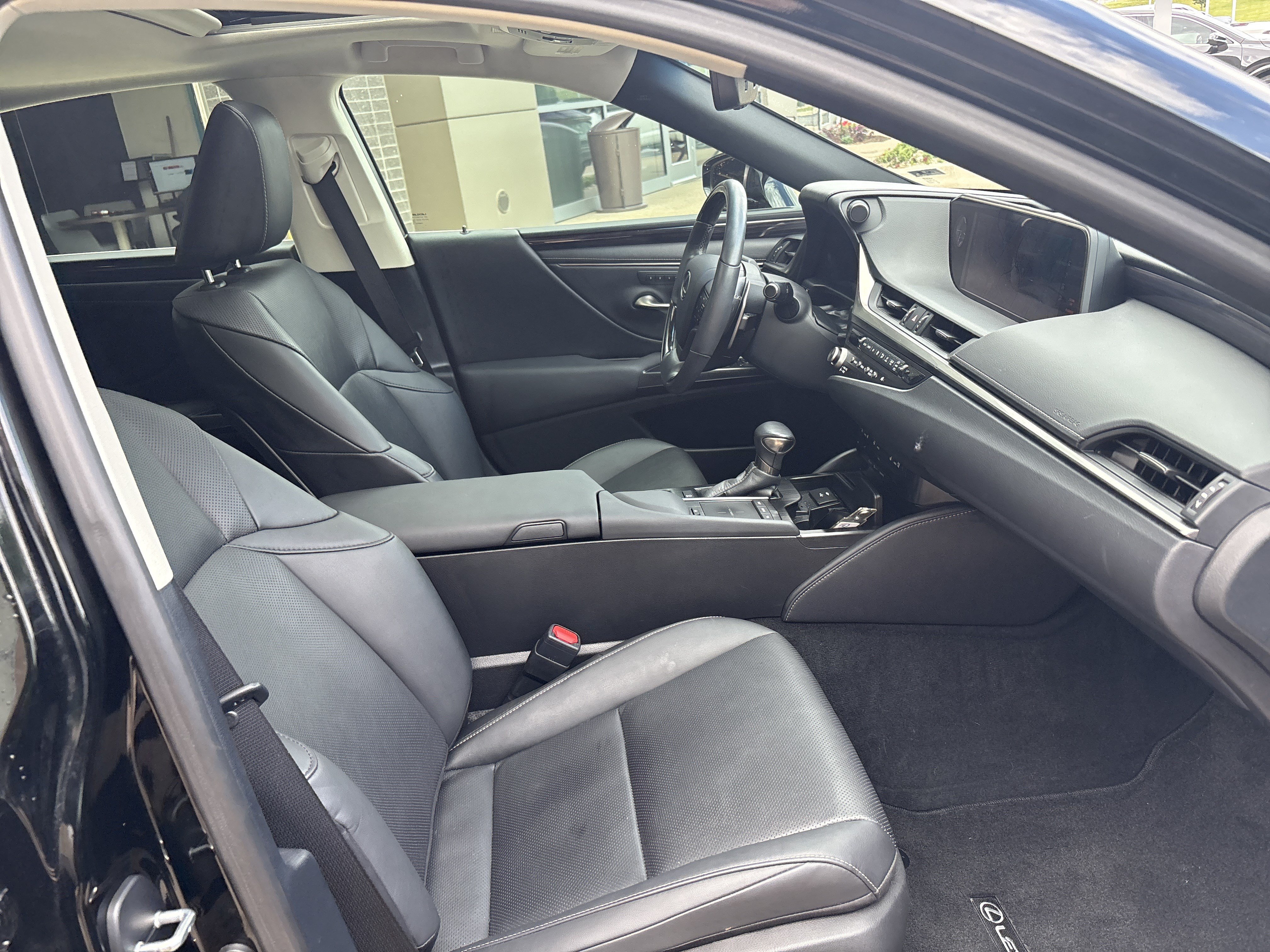 Used 2021 Lexus ES 250 w/ Premium Package AWD/4WD image 33