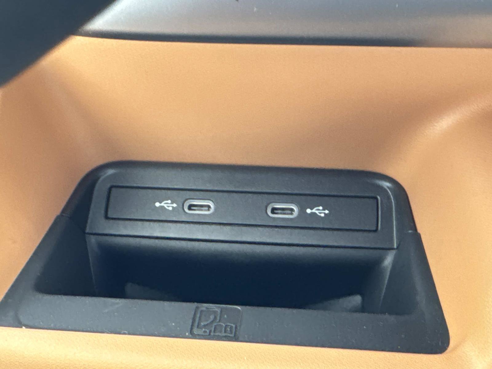 New 2025 Volkswagen ID. Buzz 1st Edition image 29