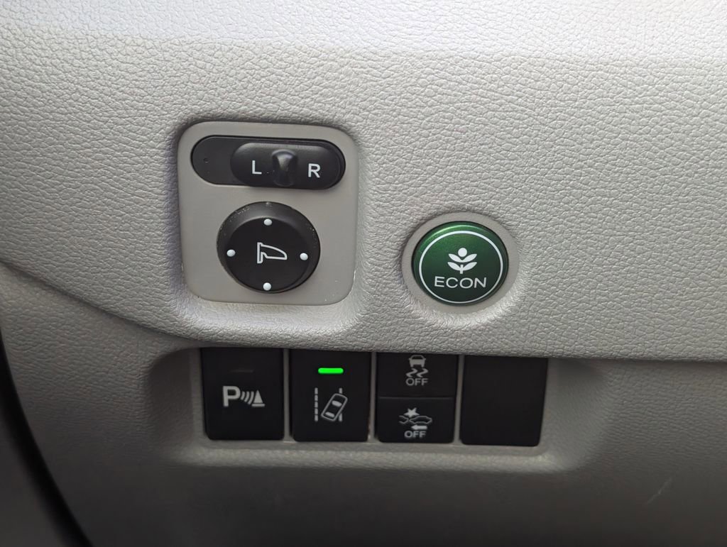 Used 2016 Honda Pilot Elite image 21