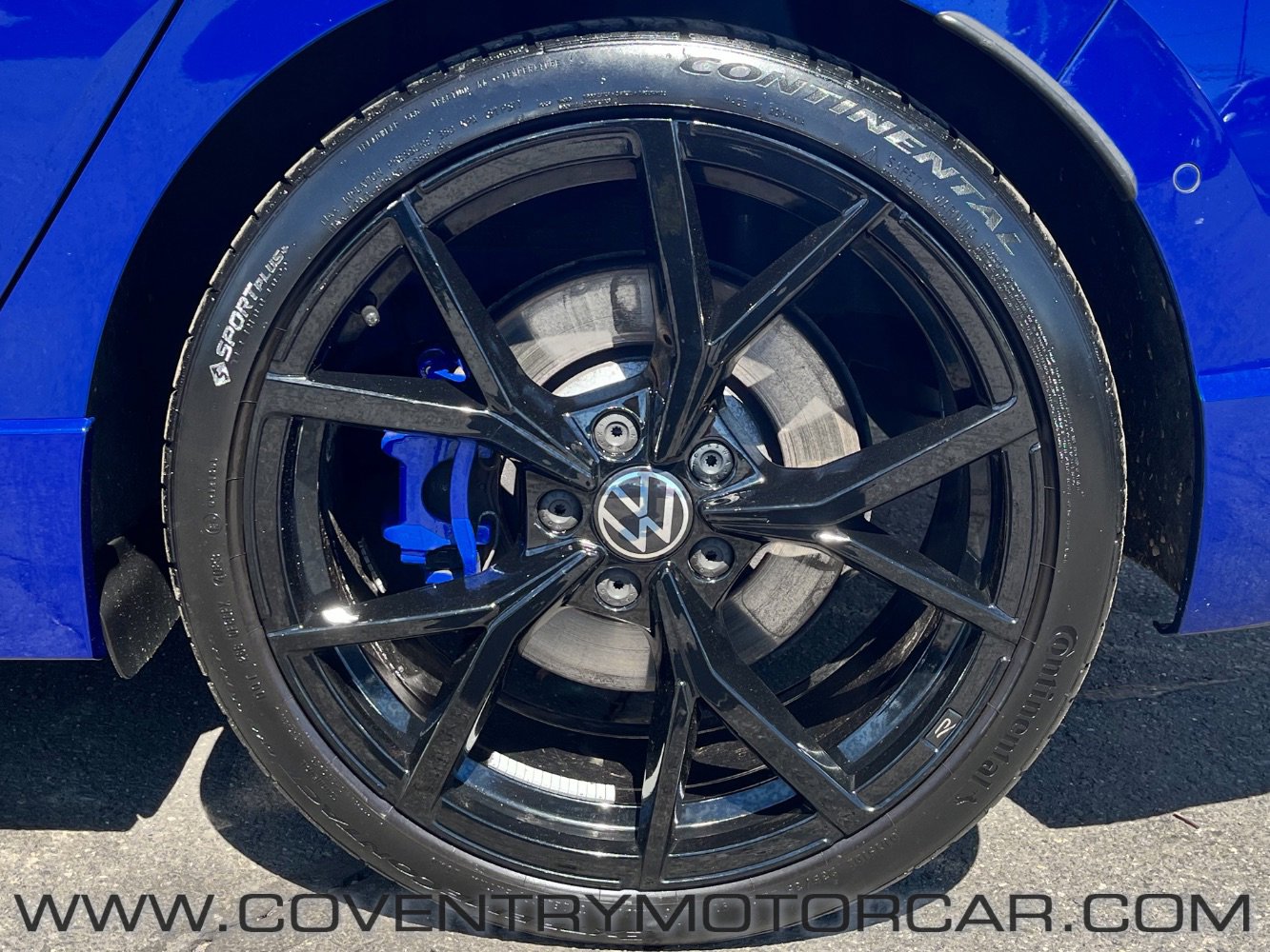 Used 2023 Volkswagen Golf 20th Anniversary Edition image 8