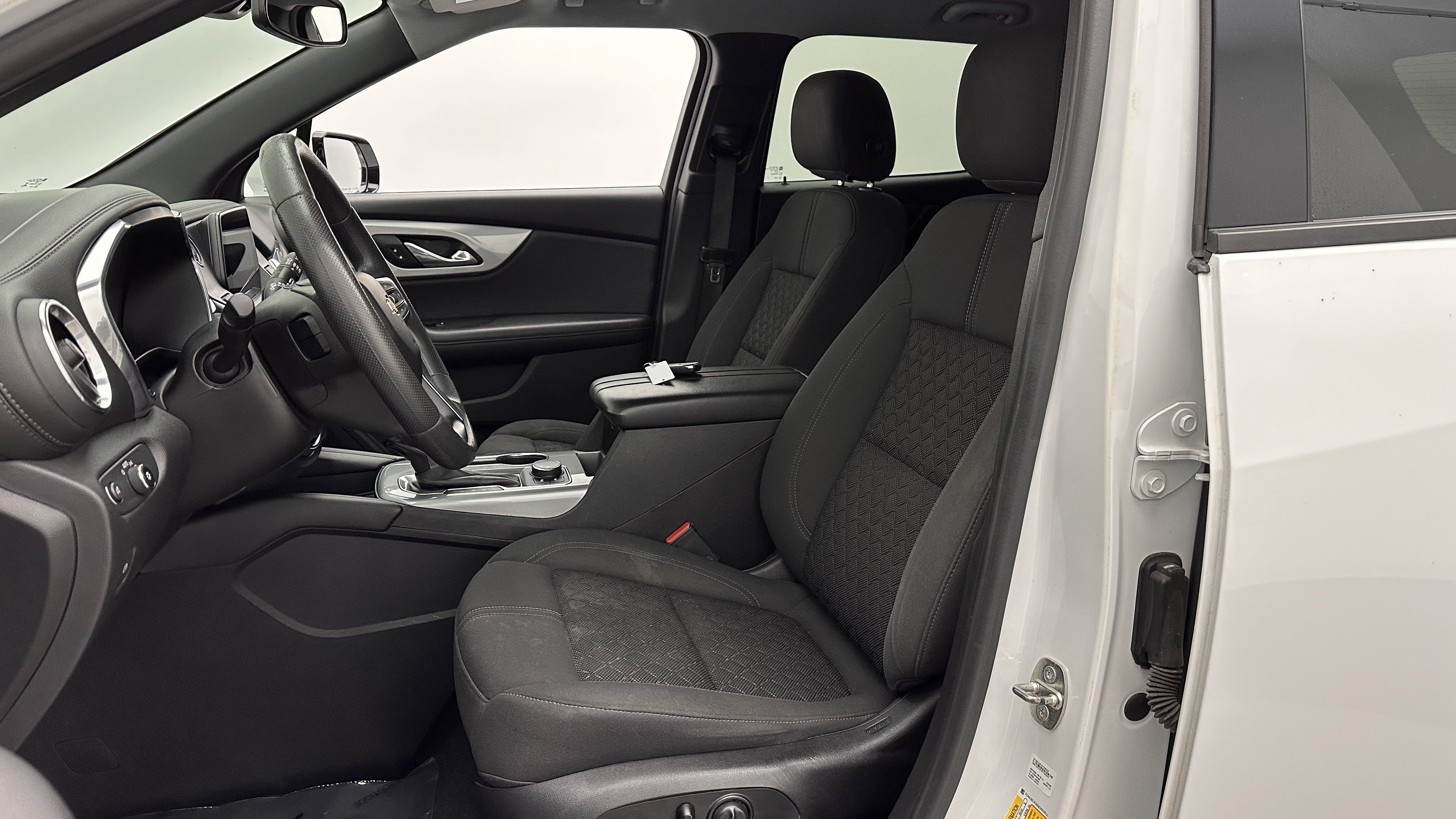 Used 2021 Chevrolet Blazer LT FWD image 15