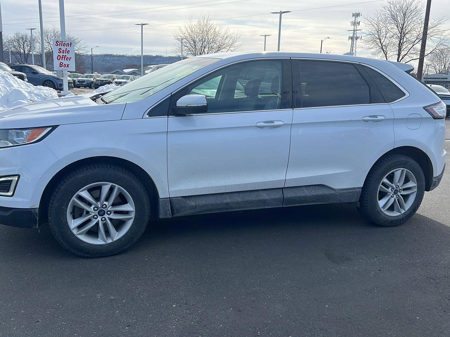 Used 2017 Ford Edge SEL w/ Equipment Group 201A image 10