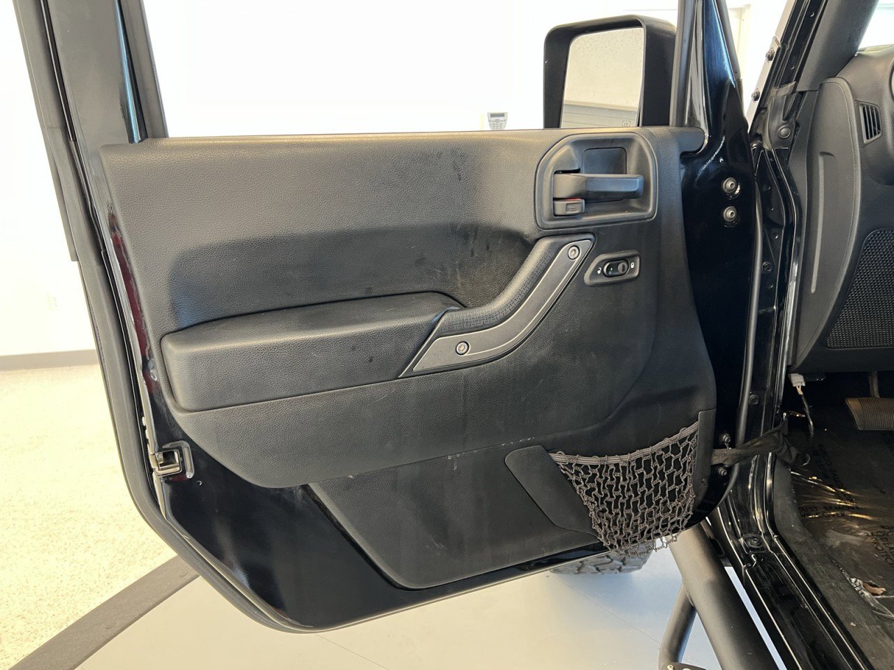 Used 2018 Jeep Wrangler Unlimited Sport S image 19