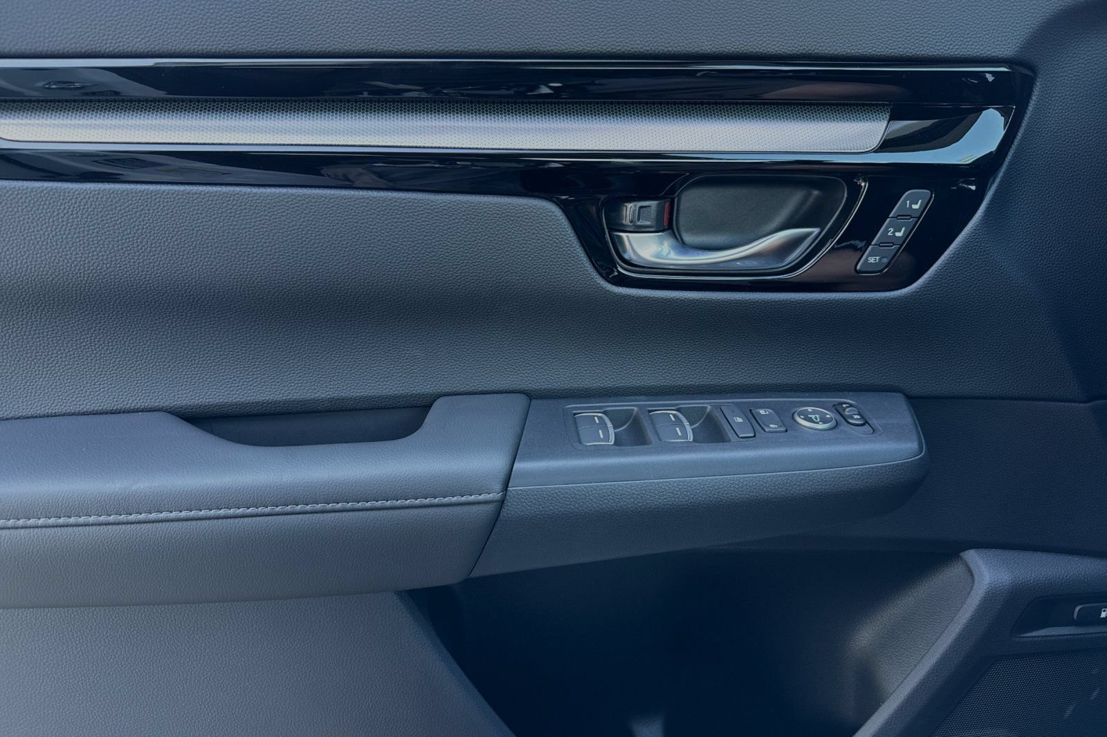 New 2025 Honda CR-V FWD e:FCEV image 10